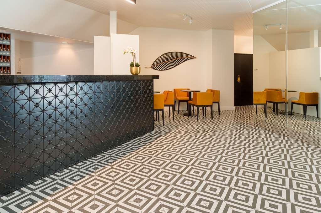 Bay Plaza Hotel Уелингтън Екстериор снимка