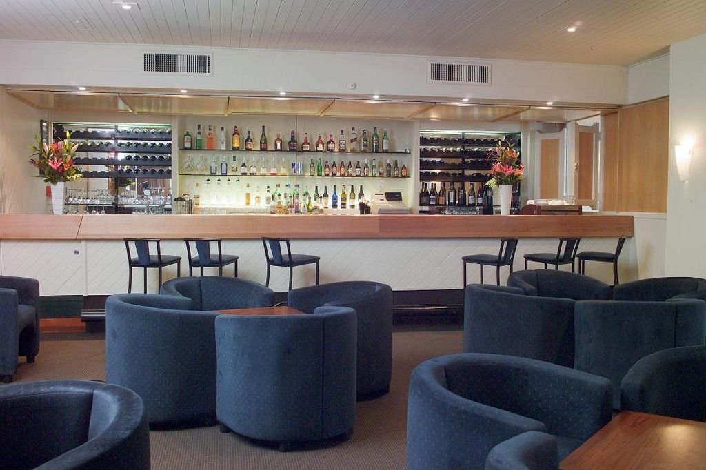 Bay Plaza Hotel Уелингтън Екстериор снимка