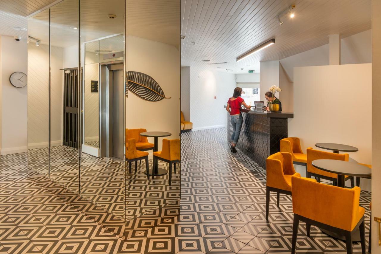 Bay Plaza Hotel Уелингтън Екстериор снимка